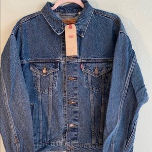 NWT Levi’s Denim Jean Jacket Size M